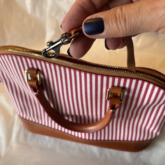 Dooney & Bourke Fuchsia Striped Domed Coated Canvas Zip Satchel Bag. P40/A1676 - Picture 7 of 12